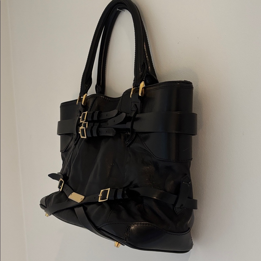 BURBERRY
Black Soft Leather Landscape Bridle Lynher Bag - Picture 3 of 14